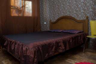 Мини-отель Апельсин Миргород Стандартный номер с кроватью размера "king-size"-2